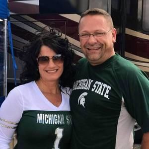 Meet your Posher, Angie